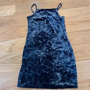 Velvet body con dress